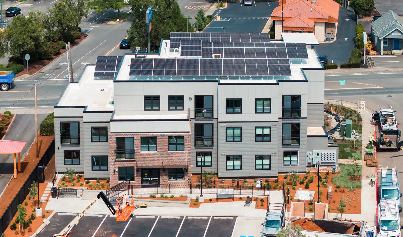Carson Commons rooftop solar